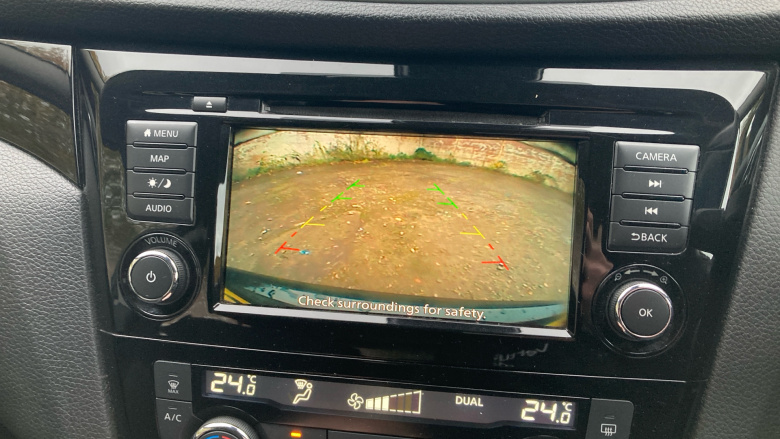 Nissan Qashqai 1.3 DiG-T Acenta Premium 5dr Petrol Hatchback